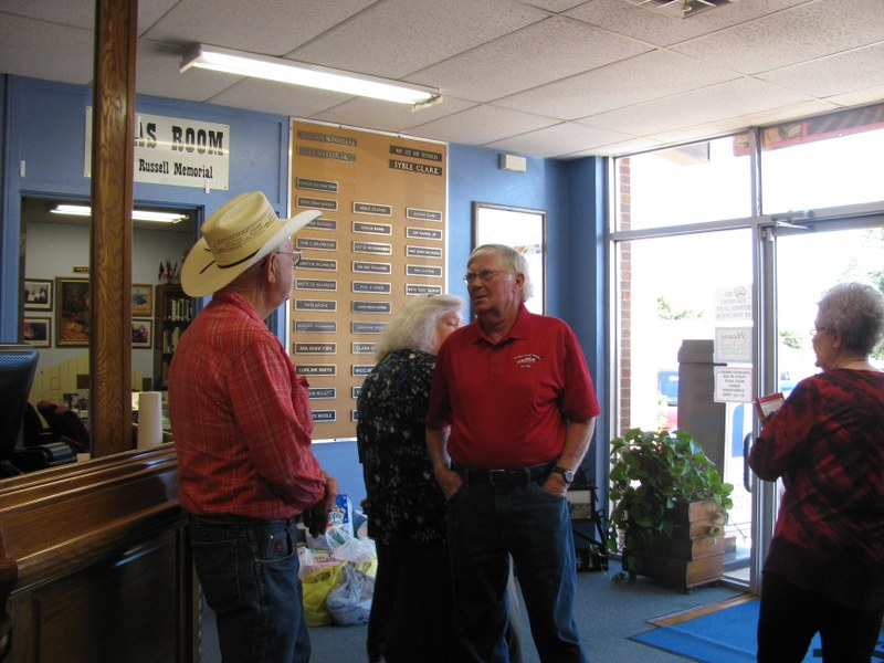 Mr. Palmer and William Light in deep discussion.JPG